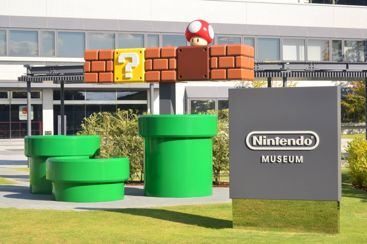 An image of Nintendo Museum's exterior with Nintendo-themed landmarks where the Nintendo Museum emulator controversy took place.